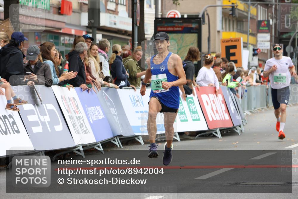 21.09.2025 - PSD Bank Halbmarathon Strokosch-Dieckow http://msf.ph/oto/8942004 21.09.2025 11:28:01 Ziel 1018, 1872, 1927, 2266 meine-sportfotos.de