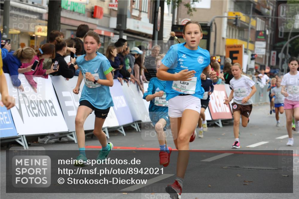 21.09.2025 - PSD Bank Halbmarathon Strokosch-Dieckow http://msf.ph/oto/8942021 21.09.2025 10:28:49 Ziel 109, 126, 142, 193, 194, 255, 258, 266, 337, 338, 357, 371, 388, 389, 397, 408, 412, 415, 440 meine-sportfotos.de