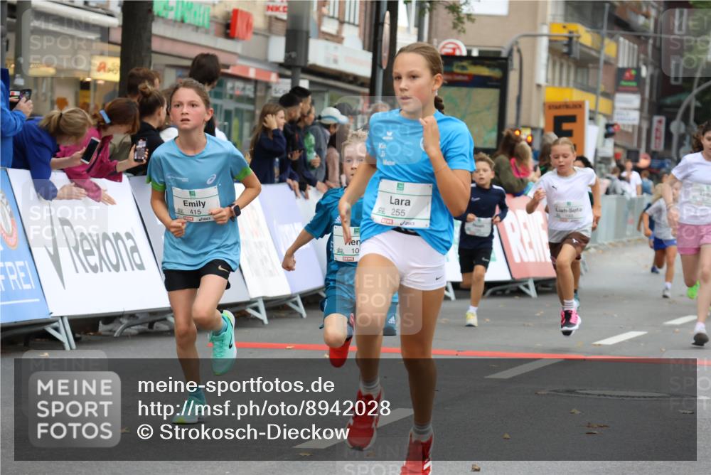 21.09.2025 - PSD Bank Halbmarathon Strokosch-Dieckow http://msf.ph/oto/8942028 21.09.2025 10:28:49 Ziel 109, 126, 142, 193, 194, 255, 258, 266, 337, 338, 357, 371, 388, 389, 397, 408, 412, 415, 440 meine-sportfotos.de