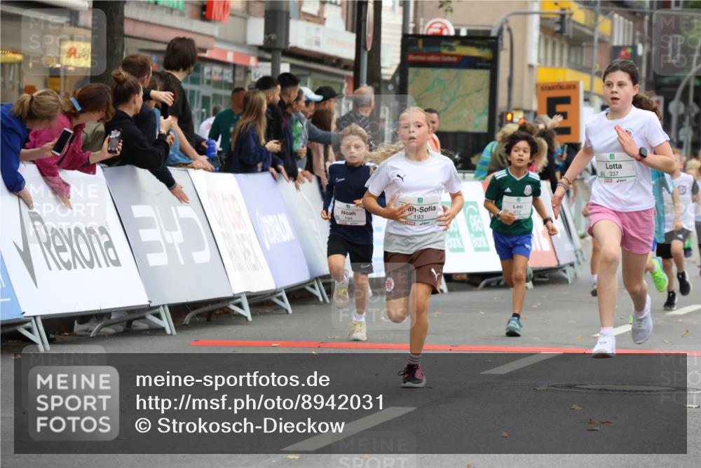 21.09.2025 - PSD Bank Halbmarathon Strokosch-Dieckow http://msf.ph/oto/8942031 21.09.2025 10:28:50 Ziel 109, 126, 142, 167, 193, 194, 212, 255, 258, 266, 337, 338, 357, 388, 389, 397, 408, 412, 415, 440 meine-sportfotos.de