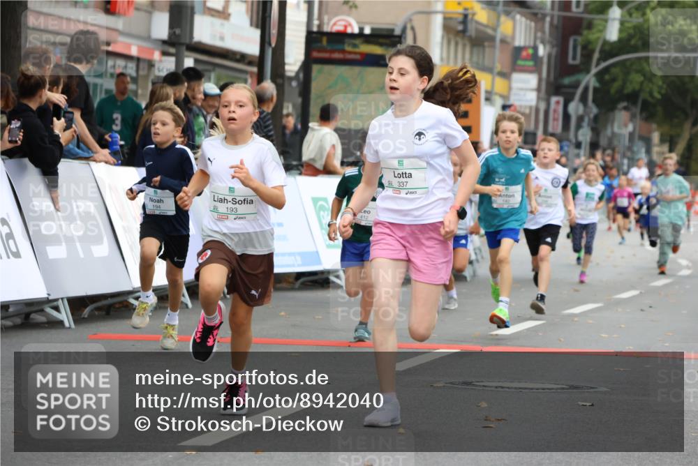 21.09.2025 - PSD Bank Halbmarathon Strokosch-Dieckow http://msf.ph/oto/8942040 21.09.2025 10:28:51 Ziel 109, 142, 167, 193, 194, 212, 255, 258, 266, 337, 338, 357, 388, 397, 408, 412, 415, 440 meine-sportfotos.de