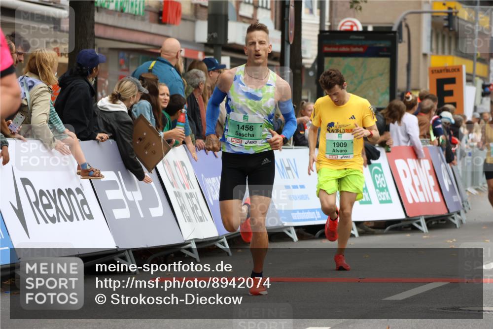 21.09.2025 - PSD Bank Halbmarathon Strokosch-Dieckow http://msf.ph/oto/8942074 21.09.2025 11:28:43 Ziel 1456, 1909, 1978, 2092, 4029 meine-sportfotos.de