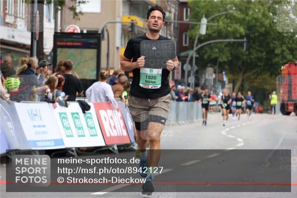 21.09.2025 - PSD Bank Halbmarathon Strokosch-Dieckow http://msf.ph/oto/8942127 21.09.2025 11:29:00 Ziel 1427, 1482, 1889, 1907, 1920 meine-sportfotos.de