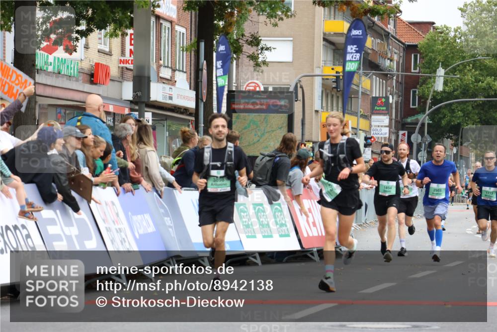 21.09.2025 - PSD Bank Halbmarathon Strokosch-Dieckow http://msf.ph/oto/8942138 21.09.2025 11:29:18 Ziel 1437, 1472, 1773, 1854, 2955, 3898 meine-sportfotos.de