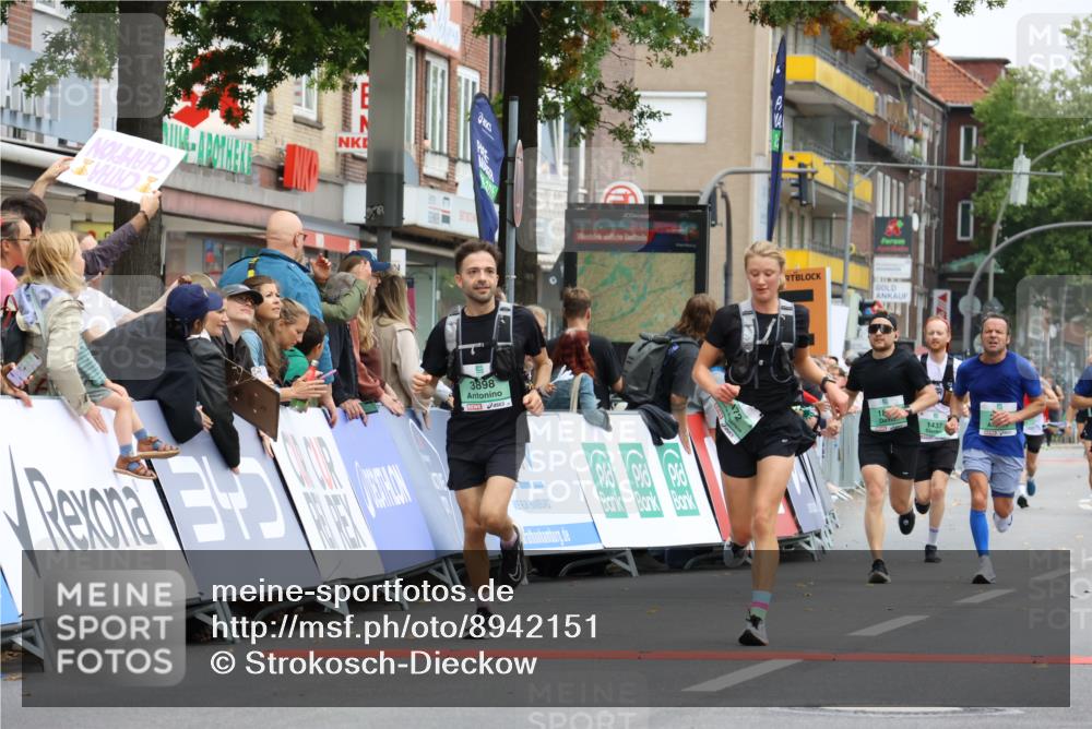 21.09.2025 - PSD Bank Halbmarathon Strokosch-Dieckow http://msf.ph/oto/8942151 21.09.2025 11:29:19 Ziel 1437, 1472, 1773, 1854, 2955, 3898 meine-sportfotos.de