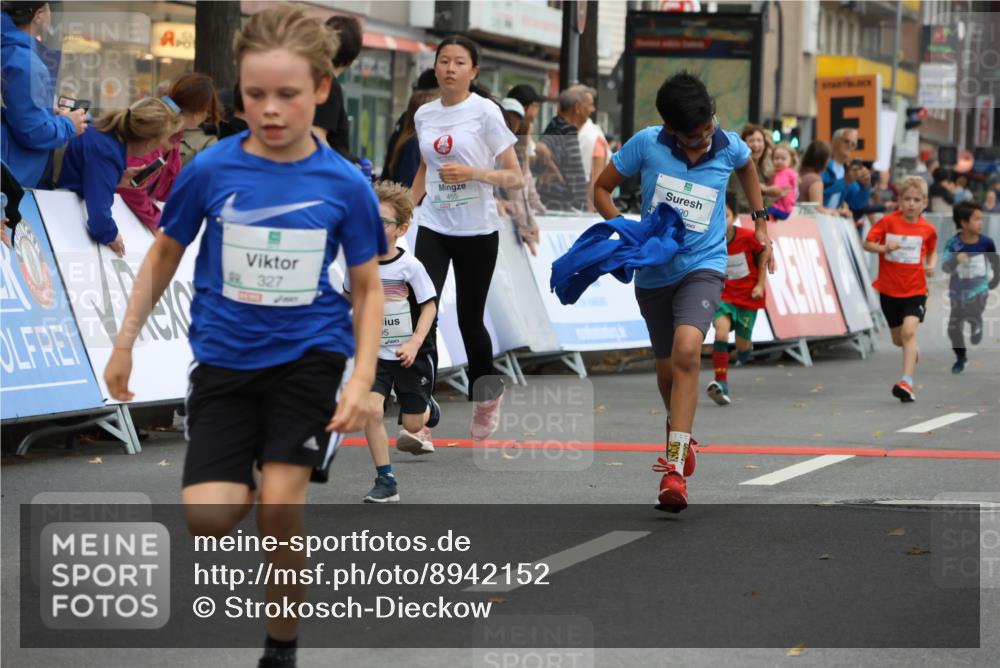 21.09.2025 - PSD Bank Halbmarathon Strokosch-Dieckow http://msf.ph/oto/8942152 21.09.2025 10:29:12 Ziel 261, 327, 345, 381, 390, 395, 416, 434, 443, 455 meine-sportfotos.de