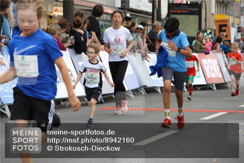 21.09.2025 - PSD Bank Halbmarathon Strokosch-Dieckow http://msf.ph/oto/8942160 21.09.2025 10:29:13 Ziel 261, 327, 345, 381, 390, 395, 416, 434, 443, 455 meine-sportfotos.de