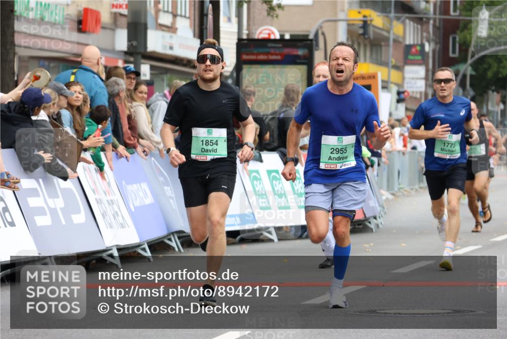 21.09.2025 - PSD Bank Halbmarathon Strokosch-Dieckow http://msf.ph/oto/8942172 21.09.2025 11:29:22 Ziel 1437, 1472, 1525, 1773, 1854, 2955, 3898 meine-sportfotos.de