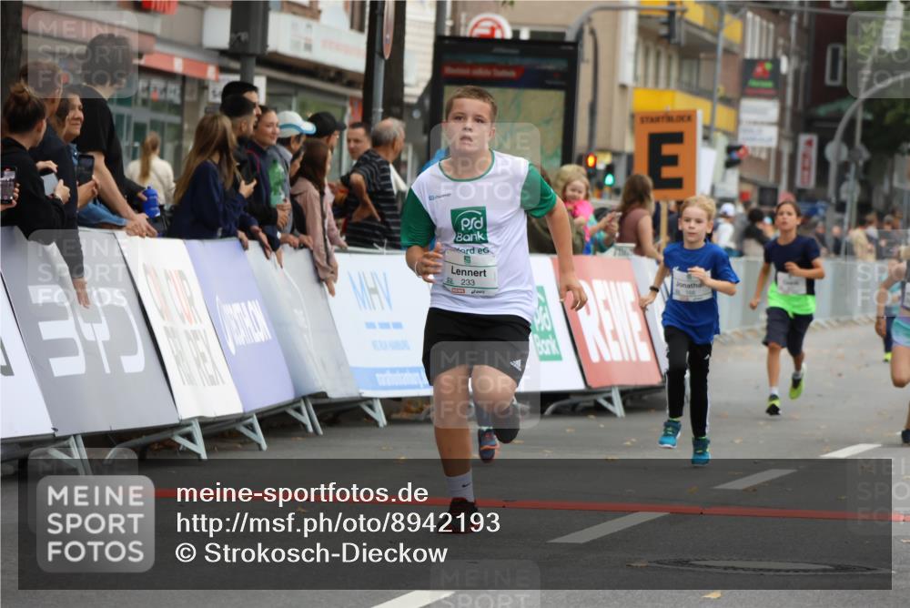 21.09.2025 - PSD Bank Halbmarathon Strokosch-Dieckow http://msf.ph/oto/8942193 21.09.2025 10:29:21 Ziel 166, 233, 250, 261, 301, 345, 381, 390, 395, 406, 434, 455 meine-sportfotos.de