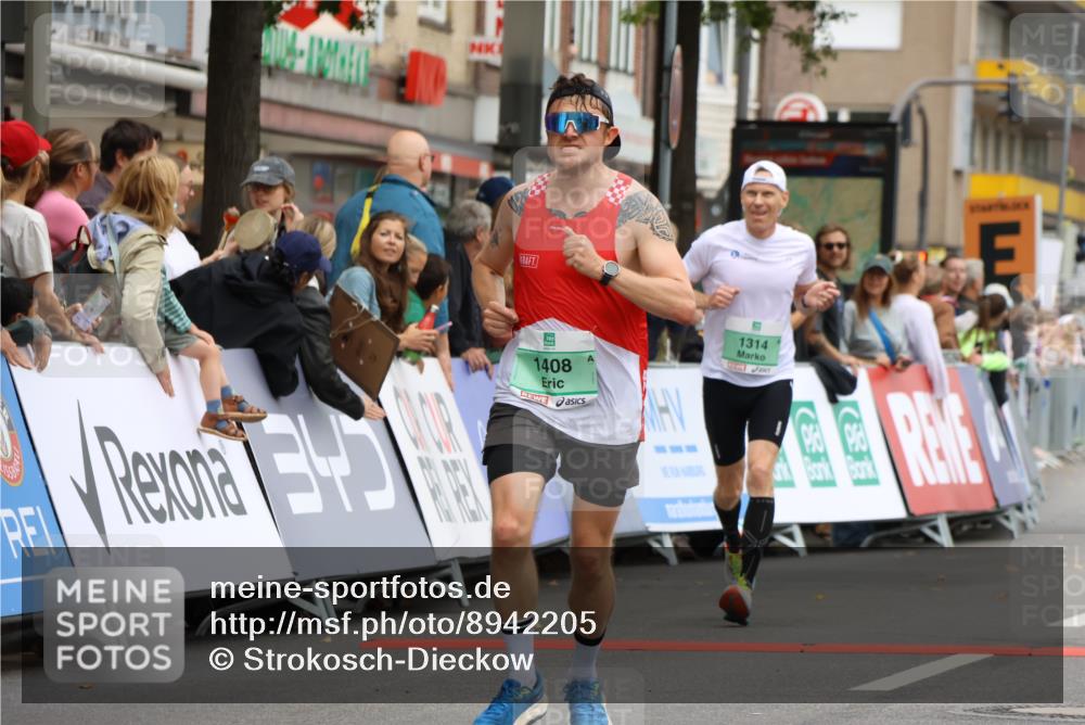 21.09.2025 - PSD Bank Halbmarathon Strokosch-Dieckow http://msf.ph/oto/8942205 21.09.2025 11:29:31 Ziel 1314, 1408, 1437, 1525, 1773, 1854, 2955 meine-sportfotos.de