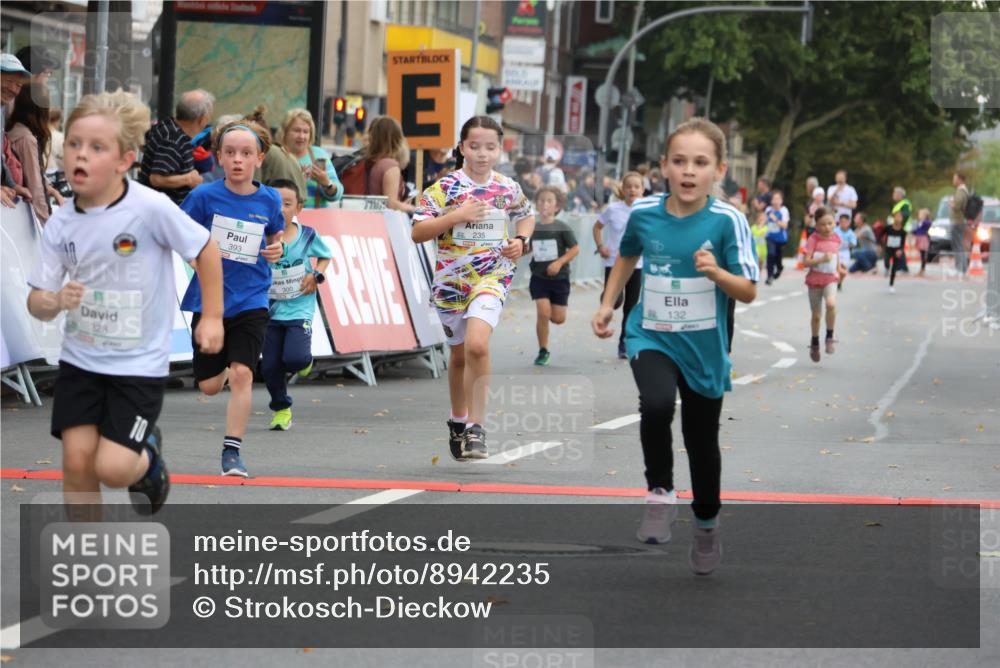 21.09.2025 - PSD Bank Halbmarathon Strokosch-Dieckow http://msf.ph/oto/8942235 21.09.2025 10:29:34 Ziel 103, 132, 235, 250, 300, 301, 328, 393, 453 meine-sportfotos.de