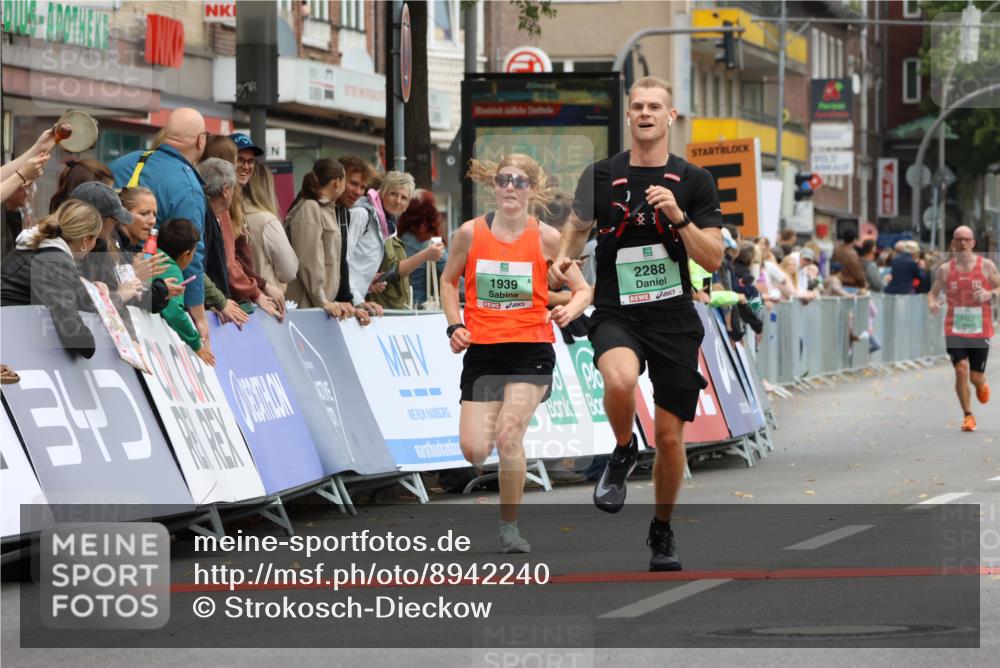 21.09.2025 - PSD Bank Halbmarathon Strokosch-Dieckow http://msf.ph/oto/8942240 21.09.2025 11:29:51 Ziel 1325, 1407, 1939, 2288 meine-sportfotos.de