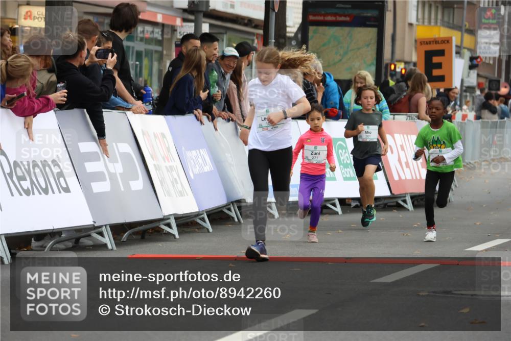 21.09.2025 - PSD Bank Halbmarathon Strokosch-Dieckow http://msf.ph/oto/8942260 21.09.2025 10:29:39 Ziel 103, 132, 201, 235, 271, 296, 300, 319, 328, 393, 453 meine-sportfotos.de