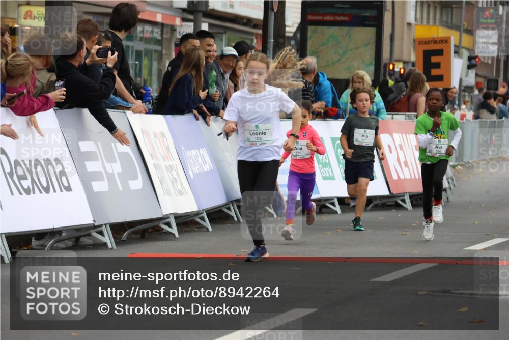 21.09.2025 - PSD Bank Halbmarathon Strokosch-Dieckow http://msf.ph/oto/8942264 21.09.2025 10:29:39 Ziel 103, 132, 201, 235, 271, 296, 300, 319, 328, 393, 453 meine-sportfotos.de