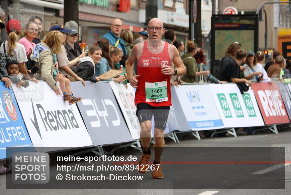 21.09.2025 - PSD Bank Halbmarathon Strokosch-Dieckow http://msf.ph/oto/8942267 21.09.2025 11:30:00 Ziel 1463, 1939, 2288 meine-sportfotos.de