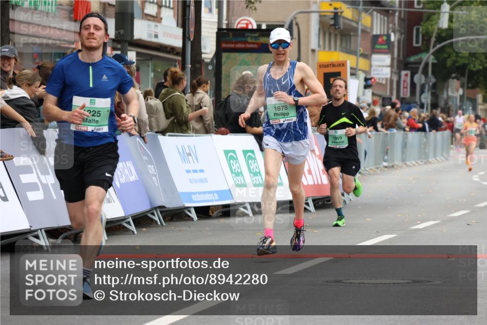 21.09.2025 - PSD Bank Halbmarathon Strokosch-Dieckow http://msf.ph/oto/8942280 21.09.2025 11:30:13 Ziel 1225, 1878, 1969 meine-sportfotos.de