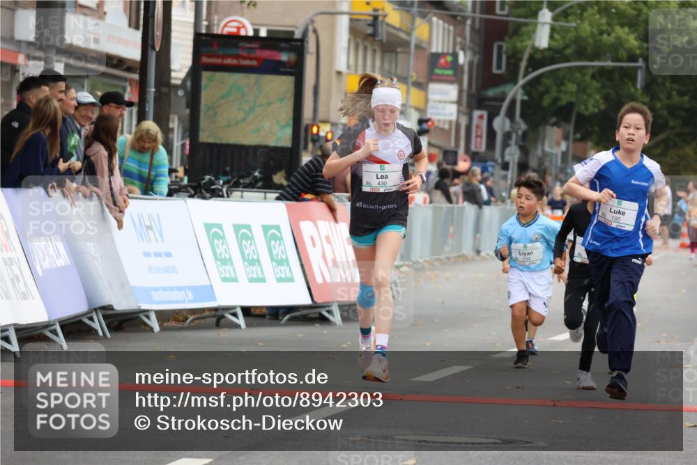 21.09.2025 - PSD Bank Halbmarathon Strokosch-Dieckow http://msf.ph/oto/8942303 21.09.2025 10:29:53 Ziel 131, 140, 195, 201, 234, 272, 276, 430, 438 meine-sportfotos.de