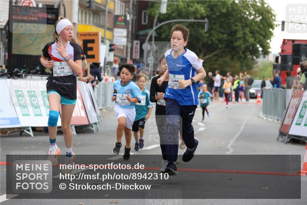 21.09.2025 - PSD Bank Halbmarathon Strokosch-Dieckow http://msf.ph/oto/8942310 21.09.2025 10:29:54 Ziel 131, 140, 195, 234, 272, 276, 430, 438 meine-sportfotos.de