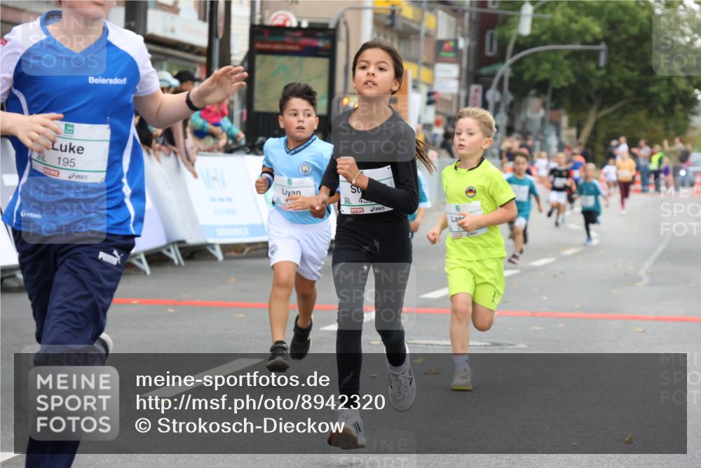 21.09.2025 - PSD Bank Halbmarathon Strokosch-Dieckow http://msf.ph/oto/8942320 21.09.2025 10:29:57 Ziel 131, 140, 141, 195, 234, 272, 276, 430, 438 meine-sportfotos.de