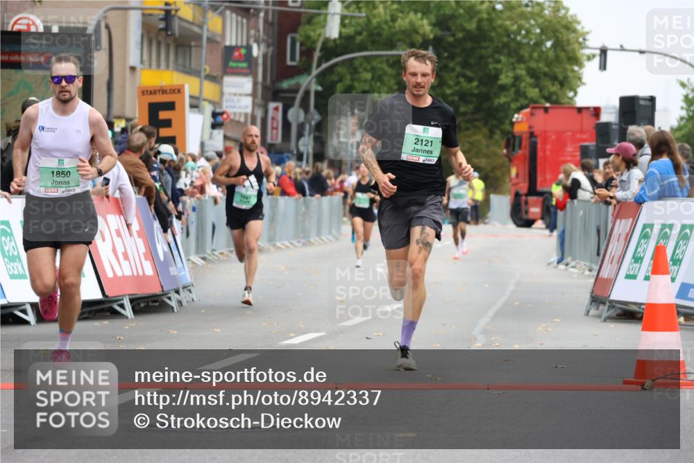 21.09.2025 - PSD Bank Halbmarathon Strokosch-Dieckow http://msf.ph/oto/8942337 21.09.2025 11:30:42 Ziel 1066, 1109, 1689, 1850, 2022, 2121 meine-sportfotos.de