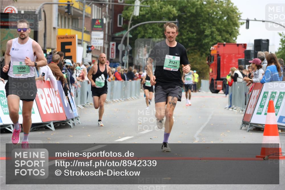 21.09.2025 - PSD Bank Halbmarathon Strokosch-Dieckow http://msf.ph/oto/8942339 21.09.2025 11:30:42 Ziel 1066, 1109, 1689, 1850, 2022, 2121 meine-sportfotos.de