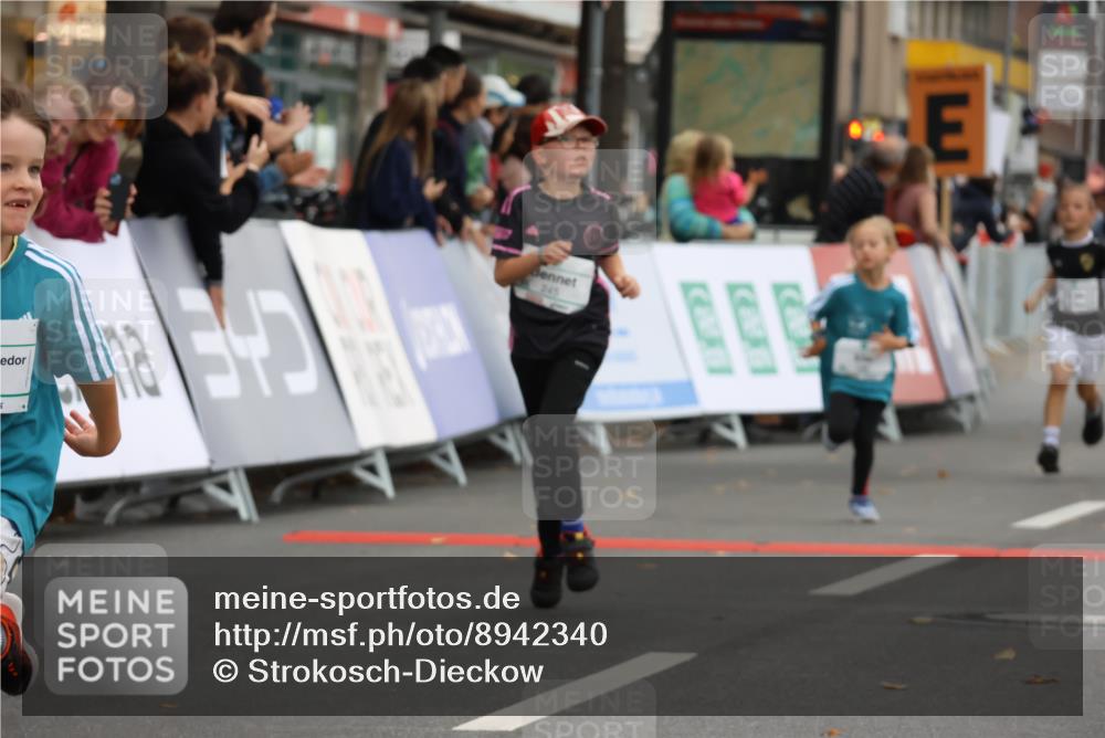 21.09.2025 - PSD Bank Halbmarathon Strokosch-Dieckow http://msf.ph/oto/8942340 21.09.2025 10:30:04 Ziel 140, 141, 145, 195, 231, 234, 245, 276, 430, 438, 448 meine-sportfotos.de