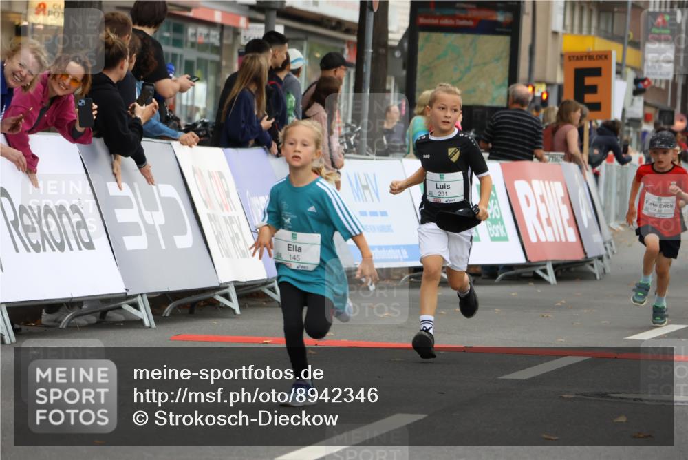 21.09.2025 - PSD Bank Halbmarathon Strokosch-Dieckow http://msf.ph/oto/8942346 21.09.2025 10:30:07 Ziel 140, 141, 145, 231, 243, 245, 448, 458, 459 meine-sportfotos.de