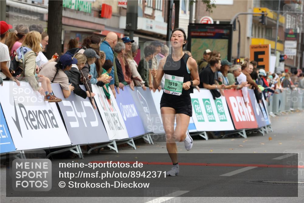 21.09.2025 - PSD Bank Halbmarathon Strokosch-Dieckow http://msf.ph/oto/8942371 21.09.2025 11:30:53 Ziel 1428, 1689, 1850, 1919, 2012, 2121 meine-sportfotos.de