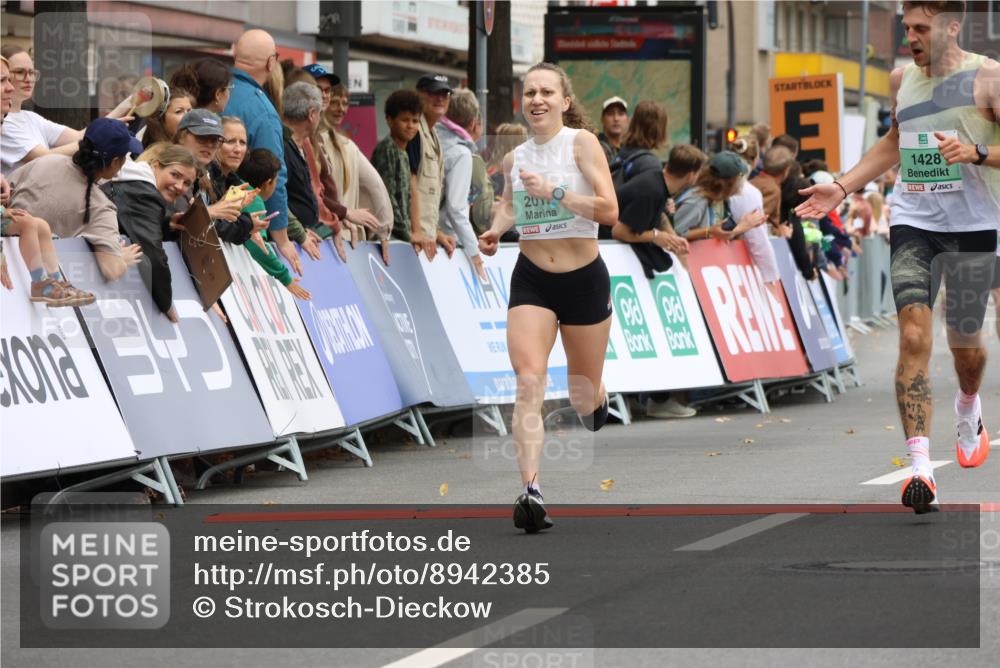 21.09.2025 - PSD Bank Halbmarathon Strokosch-Dieckow http://msf.ph/oto/8942385 21.09.2025 11:30:57 Ziel 1428, 1689, 1721, 1919, 2012 meine-sportfotos.de