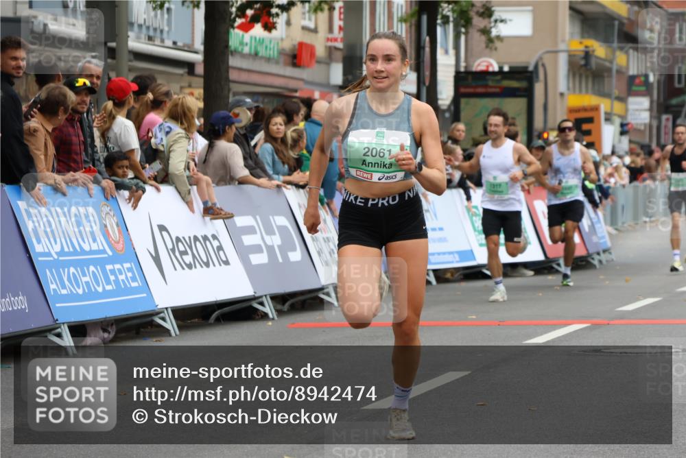 21.09.2025 - PSD Bank Halbmarathon Strokosch-Dieckow http://msf.ph/oto/8942474 21.09.2025 11:31:33 Ziel 1317, 1607, 2061, 2076, 2243 meine-sportfotos.de