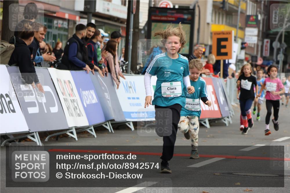 21.09.2025 - PSD Bank Halbmarathon Strokosch-Dieckow http://msf.ph/oto/8942574 21.09.2025 10:31:21 Ziel 139, 147, 148, 287, 311, 326, 352, 376, 387, 414, 439 meine-sportfotos.de
