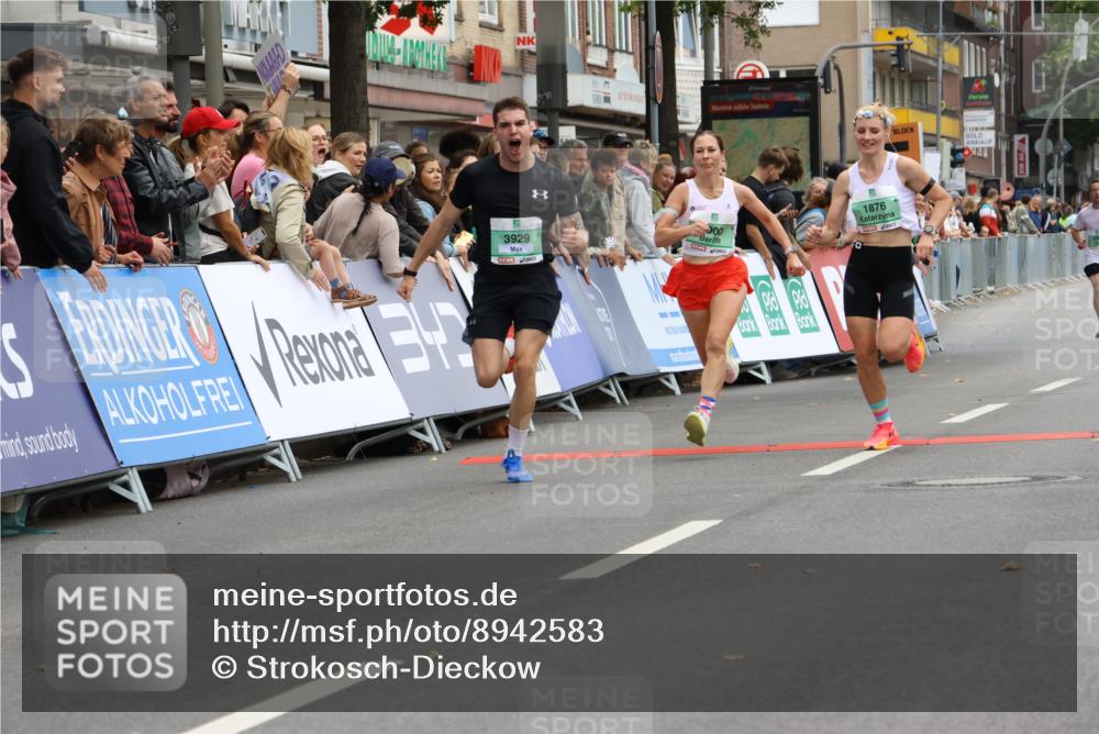 21.09.2025 - PSD Bank Halbmarathon Strokosch-Dieckow http://msf.ph/oto/8942583 21.09.2025 11:32:28 Ziel 1251, 1876, 1900, 2028, 3929 meine-sportfotos.de