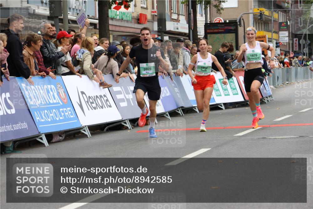 21.09.2025 - PSD Bank Halbmarathon Strokosch-Dieckow http://msf.ph/oto/8942585 21.09.2025 11:32:28 Ziel 1251, 1876, 1900, 2028, 3929 meine-sportfotos.de