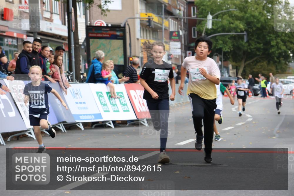 21.09.2025 - PSD Bank Halbmarathon Strokosch-Dieckow http://msf.ph/oto/8942615 21.09.2025 10:31:35 Ziel 122, 224, 287, 326, 352, 404, 414, 454, 463 meine-sportfotos.de