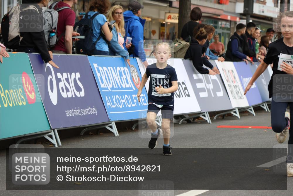 21.09.2025 - PSD Bank Halbmarathon Strokosch-Dieckow http://msf.ph/oto/8942621 21.09.2025 10:31:36 Ziel 122, 224, 287, 352, 404, 414, 454, 463 meine-sportfotos.de