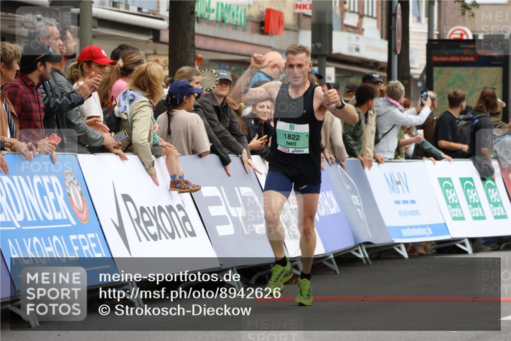 21.09.2025 - PSD Bank Halbmarathon Strokosch-Dieckow http://msf.ph/oto/8942626 21.09.2025 11:32:50 Ziel 1787, 1822 meine-sportfotos.de