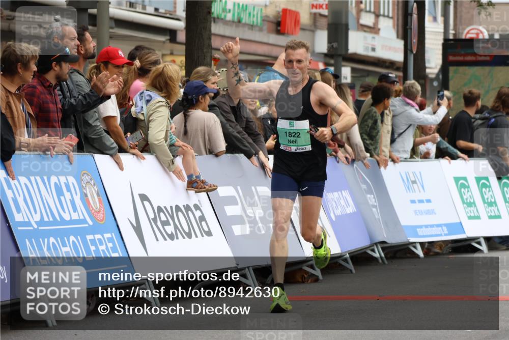 21.09.2025 - PSD Bank Halbmarathon Strokosch-Dieckow http://msf.ph/oto/8942630 21.09.2025 11:32:50 Ziel 1787, 1822 meine-sportfotos.de