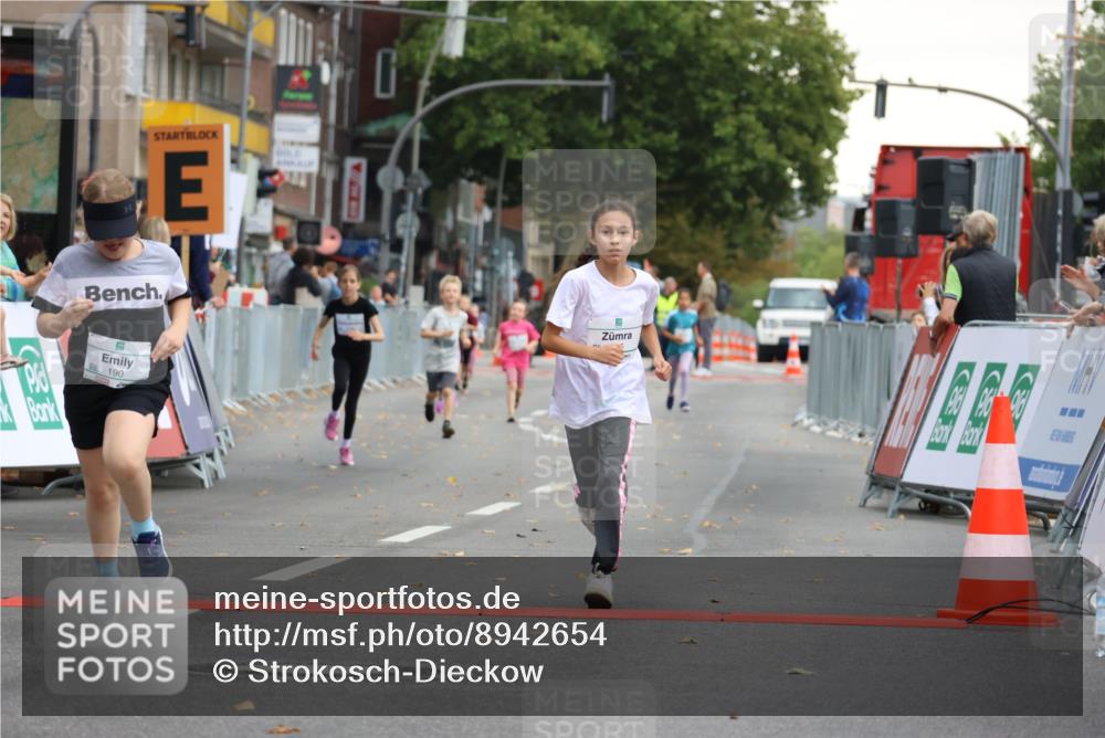 21.09.2025 - PSD Bank Halbmarathon Strokosch-Dieckow http://msf.ph/oto/8942654 21.09.2025 10:31:44 Ziel 122, 175, 190, 191, 224, 404, 454, 463 meine-sportfotos.de
