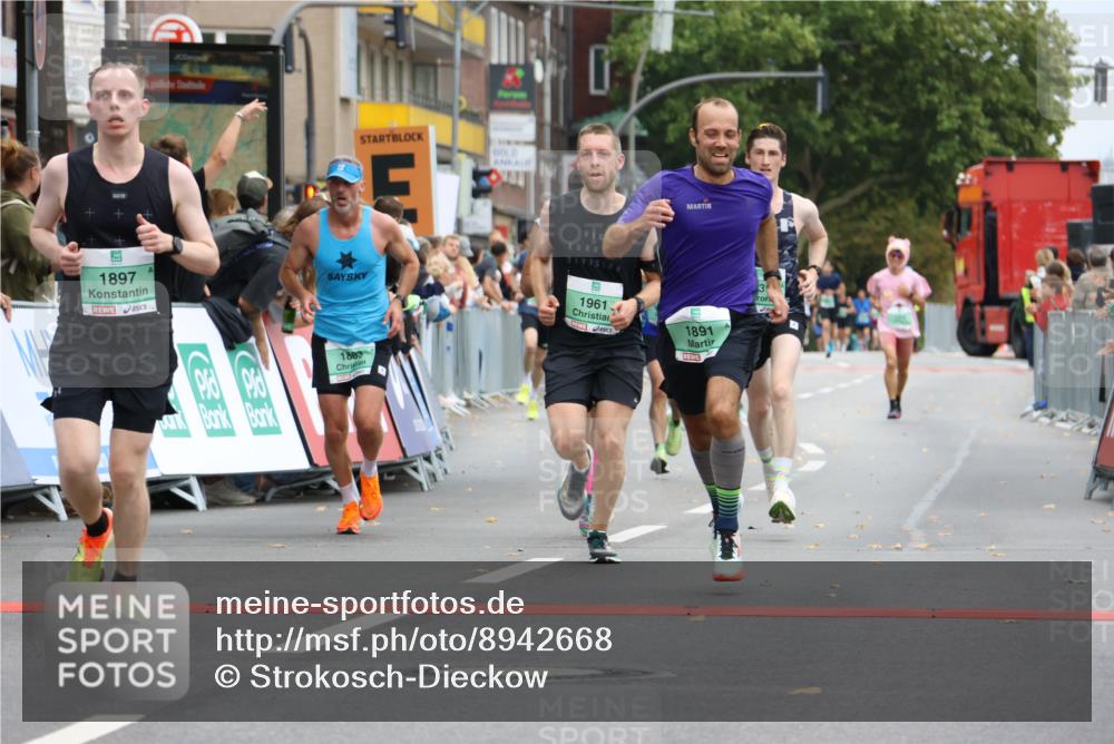21.09.2025 - PSD Bank Halbmarathon Strokosch-Dieckow http://msf.ph/oto/8942668 21.09.2025 11:33:06 Ziel 1180, 1344, 1533, 1805, 1869, 1883, 1891, 1897, 1935, 1961 meine-sportfotos.de
