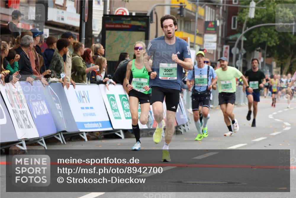 21.09.2025 - PSD Bank Halbmarathon Strokosch-Dieckow http://msf.ph/oto/8942700 21.09.2025 11:33:14 Ziel 1001, 1180, 1344, 1438, 1533, 1869, 1883, 1891, 1897, 1933, 1935, 1961, 2001, 2126, 4000, 4064 meine-sportfotos.de