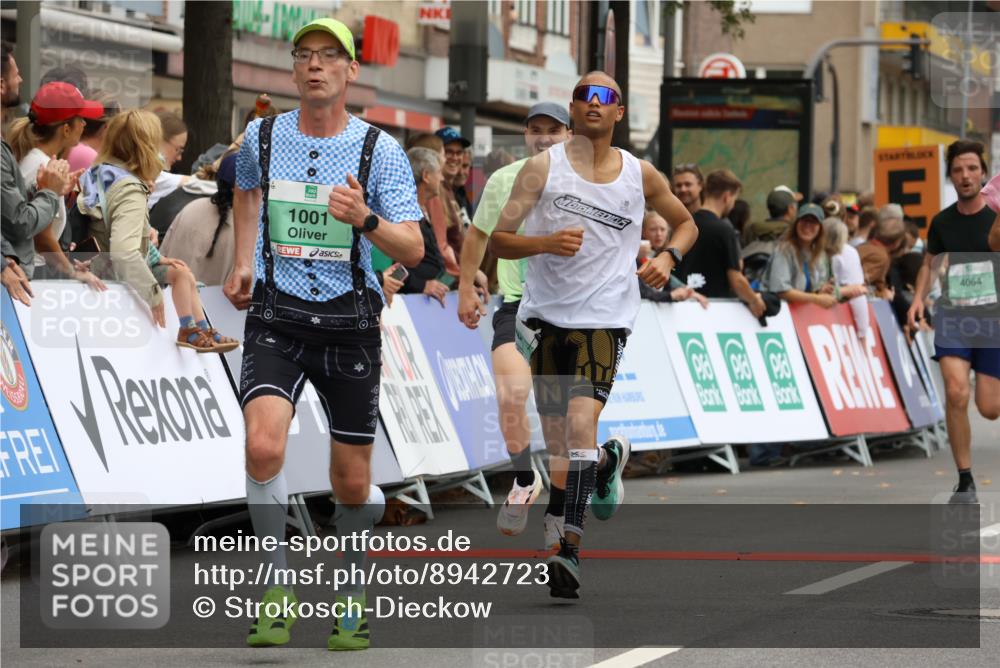 21.09.2025 - PSD Bank Halbmarathon Strokosch-Dieckow http://msf.ph/oto/8942723 21.09.2025 11:33:18 Ziel 1001, 1344, 1438, 1533, 1883, 1933, 1935, 2001, 2126, 4000, 4064 meine-sportfotos.de
