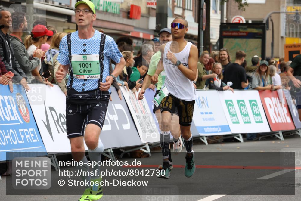 21.09.2025 - PSD Bank Halbmarathon Strokosch-Dieckow http://msf.ph/oto/8942730 21.09.2025 11:33:19 Ziel 1001, 1438, 1533, 1933, 2001, 2126, 4000, 4064 meine-sportfotos.de