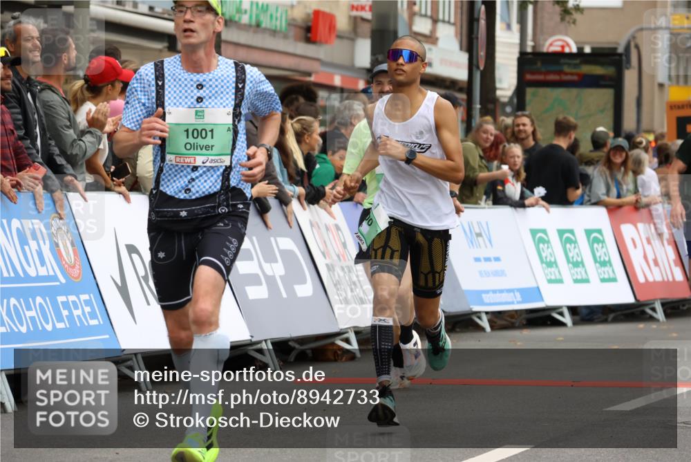 21.09.2025 - PSD Bank Halbmarathon Strokosch-Dieckow http://msf.ph/oto/8942733 21.09.2025 11:33:19 Ziel 1001, 1438, 1533, 1933, 2001, 2126, 4000, 4064 meine-sportfotos.de