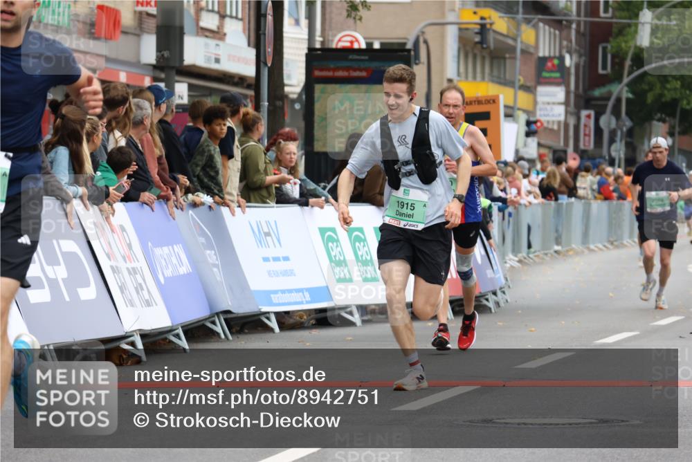 21.09.2025 - PSD Bank Halbmarathon Strokosch-Dieckow http://msf.ph/oto/8942751 21.09.2025 11:33:34 Ziel 1915, 1936, 1990, 2068 meine-sportfotos.de