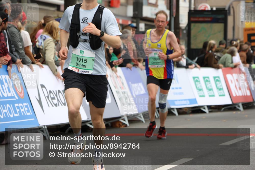 21.09.2025 - PSD Bank Halbmarathon Strokosch-Dieckow http://msf.ph/oto/8942764 21.09.2025 11:33:36 Ziel 1577, 1915, 1936, 1990, 2068 meine-sportfotos.de