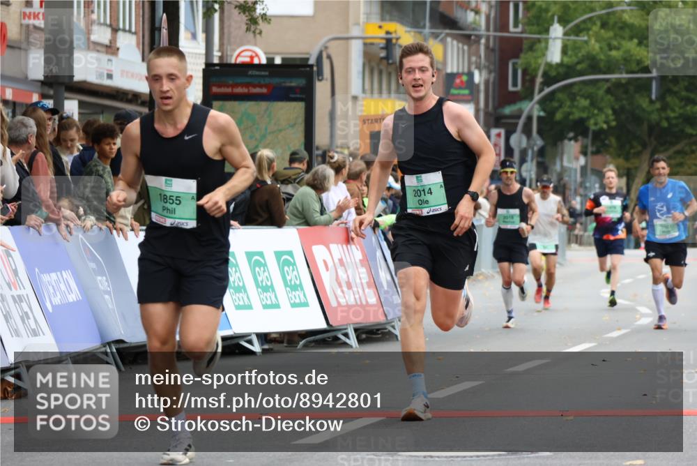 21.09.2025 - PSD Bank Halbmarathon Strokosch-Dieckow http://msf.ph/oto/8942801 21.09.2025 11:33:45 Ziel 1577, 1855, 1990, 2014, 2018, 2068, 3907 meine-sportfotos.de