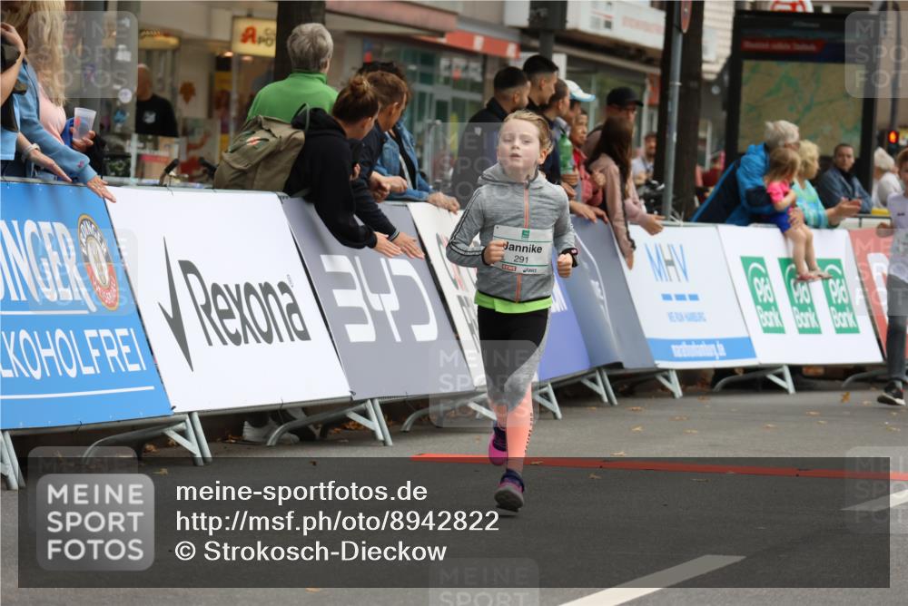 21.09.2025 - PSD Bank Halbmarathon Strokosch-Dieckow http://msf.ph/oto/8942822 21.09.2025 10:32:50 Ziel 156, 160, 291, 386, 394 meine-sportfotos.de