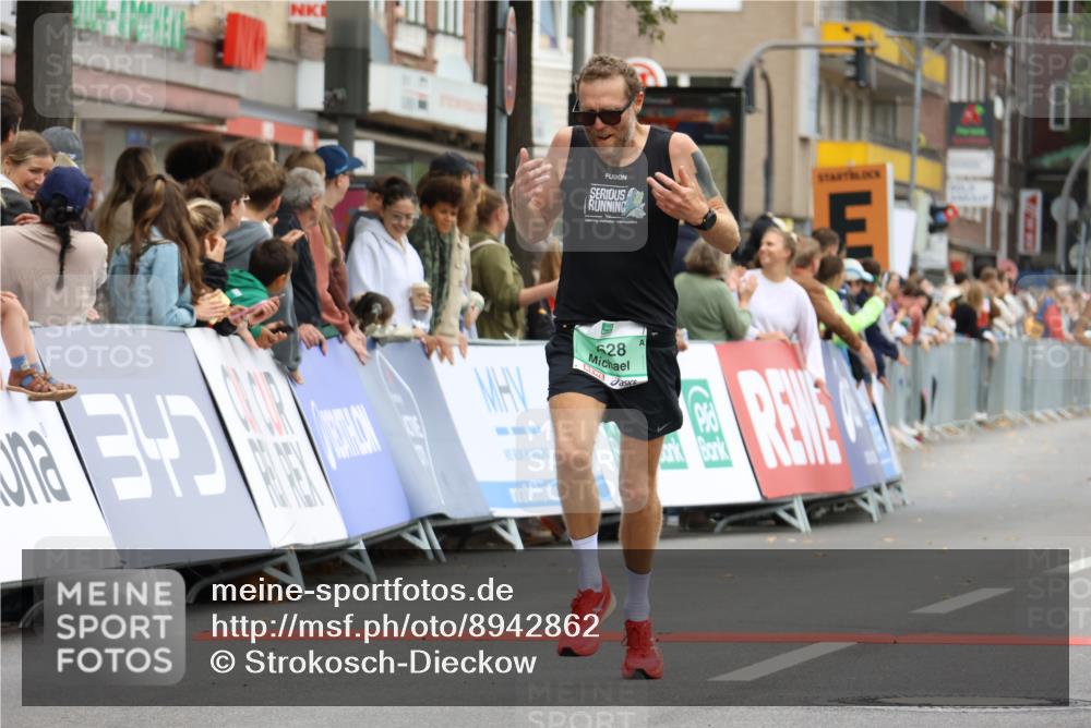 21.09.2025 - PSD Bank Halbmarathon Strokosch-Dieckow http://msf.ph/oto/8942862 21.09.2025 11:34:21 Ziel 1313, 1628, 1996, 2008 meine-sportfotos.de
