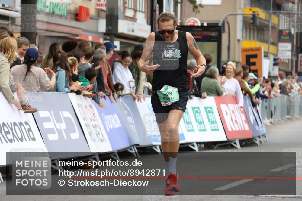 21.09.2025 - PSD Bank Halbmarathon Strokosch-Dieckow http://msf.ph/oto/8942871 21.09.2025 11:34:21 Ziel 1313, 1628, 1996, 2008 meine-sportfotos.de