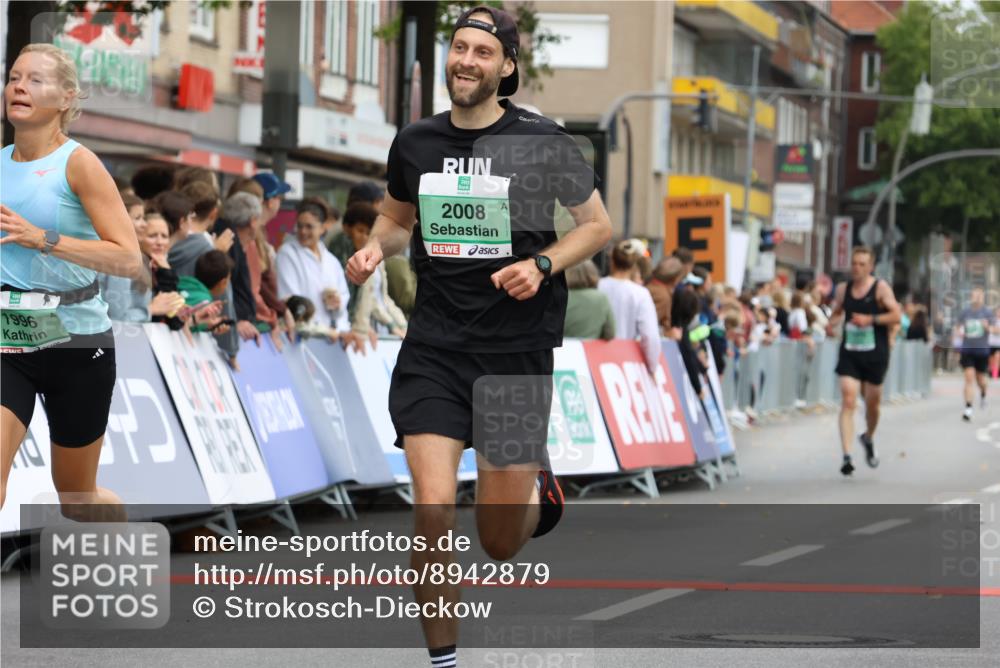 21.09.2025 - PSD Bank Halbmarathon Strokosch-Dieckow http://msf.ph/oto/8942879 21.09.2025 11:34:27 Ziel 1628, 1996, 2008 meine-sportfotos.de